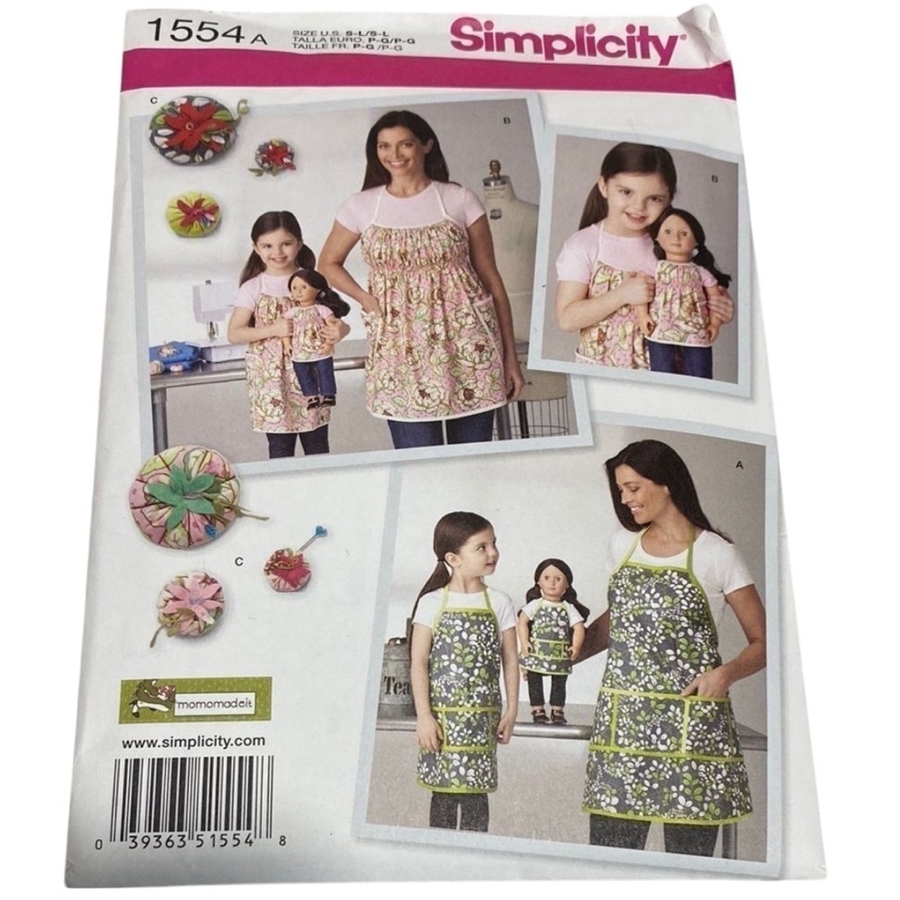 Simplicity 1554A Sewing Pattern Apron Mommy & Me American Doll
